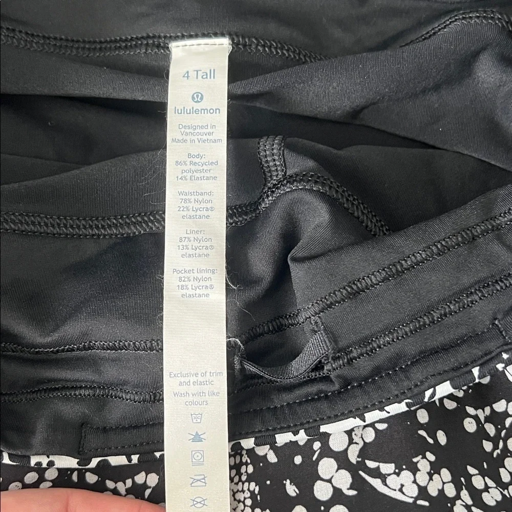 Lululemon Pace Rival Skirt Chirasu Black/Chirakasu Alpine White Size 4 Tall